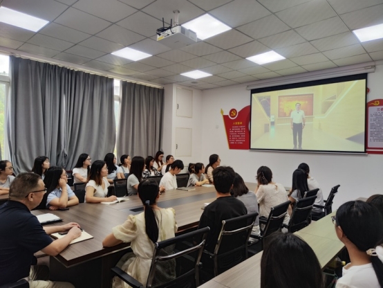 BBIN宝盈开展“大国担当”思政大课观影活动